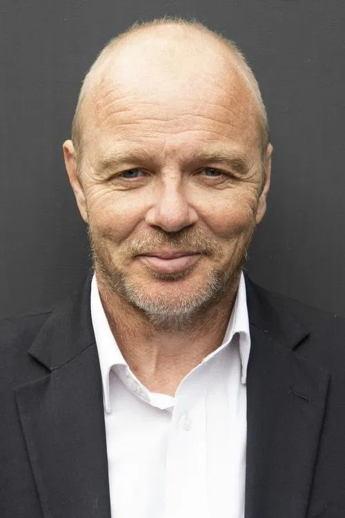 Simon Kerrison profile