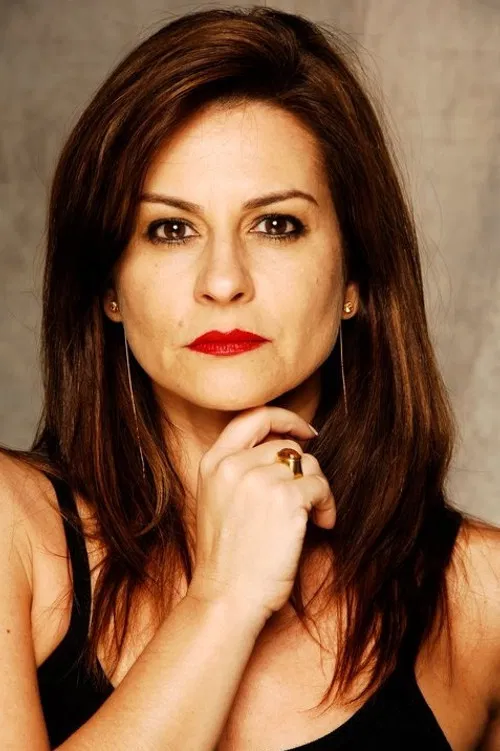 Naura Schneider profile