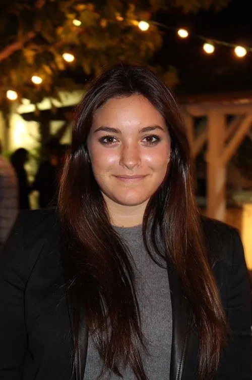 Emmylou Homs profile