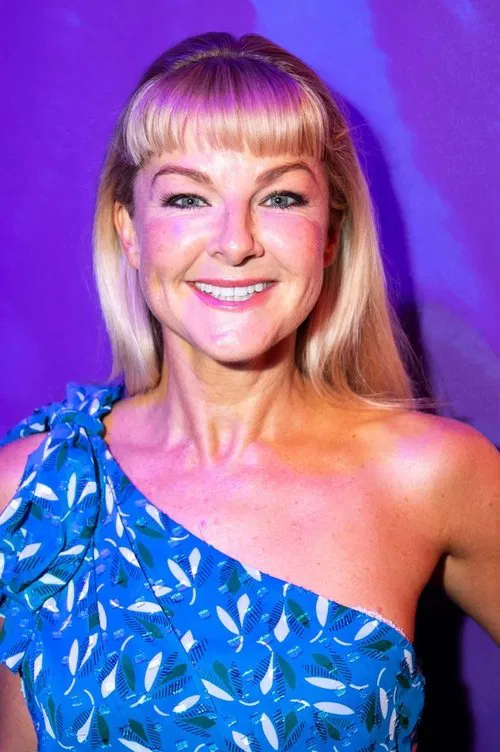 Sarah Hadland profile