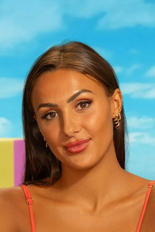 Solene Favreau profile