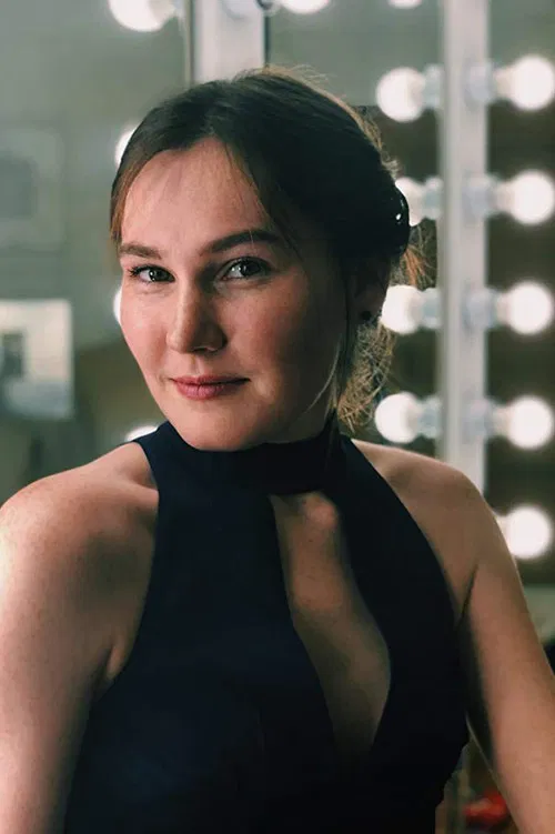 Elizabeth Slade profile