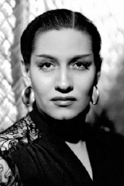 Elvira Ríos profile