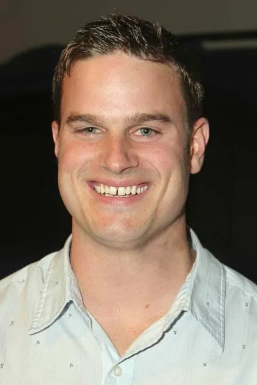 Justin Le Pera profile