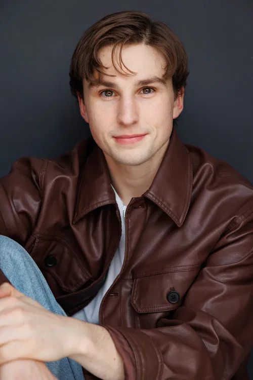 Finn Middleton profile