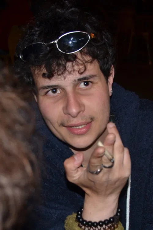 Chezil Mansouri profile