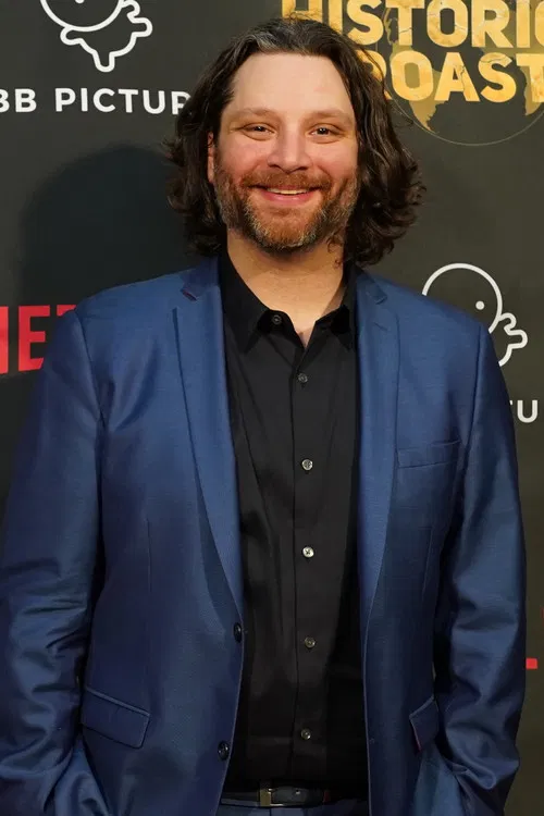 Avery Pearson profile