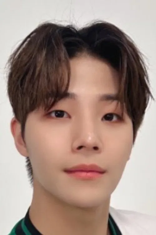 Son Jun Hyung profile