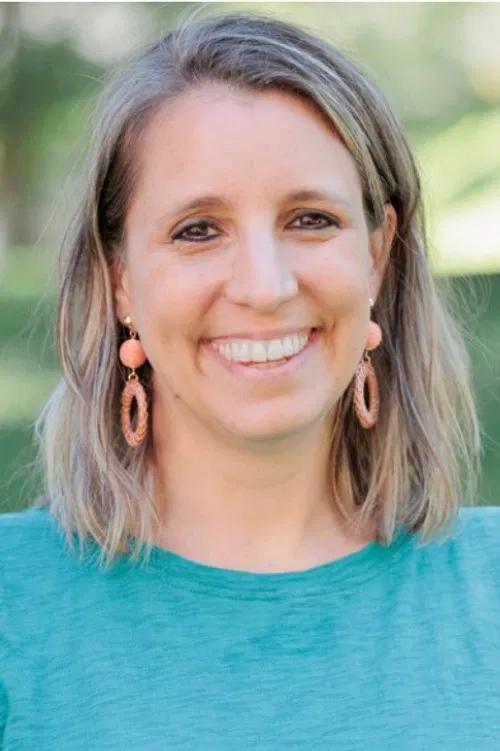 Courtney Davis profile