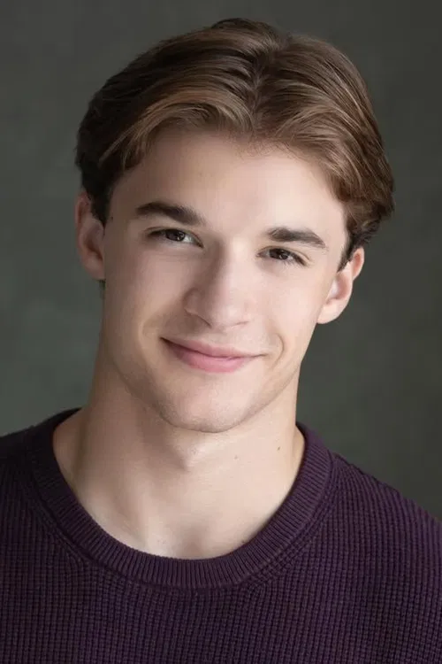 Avery Esteves profile