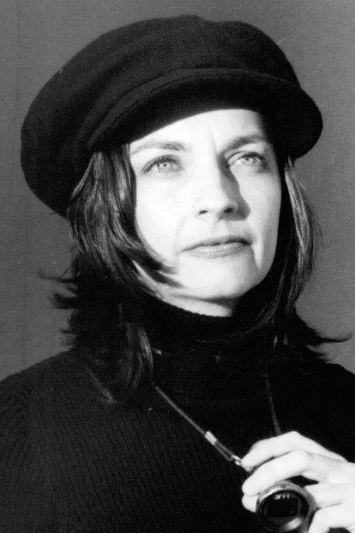 Lynne Stopkewich profile