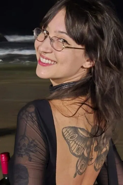 Juliana Hoffmann Bordes profile