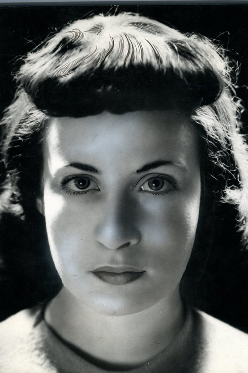 Paula Dehelly profile