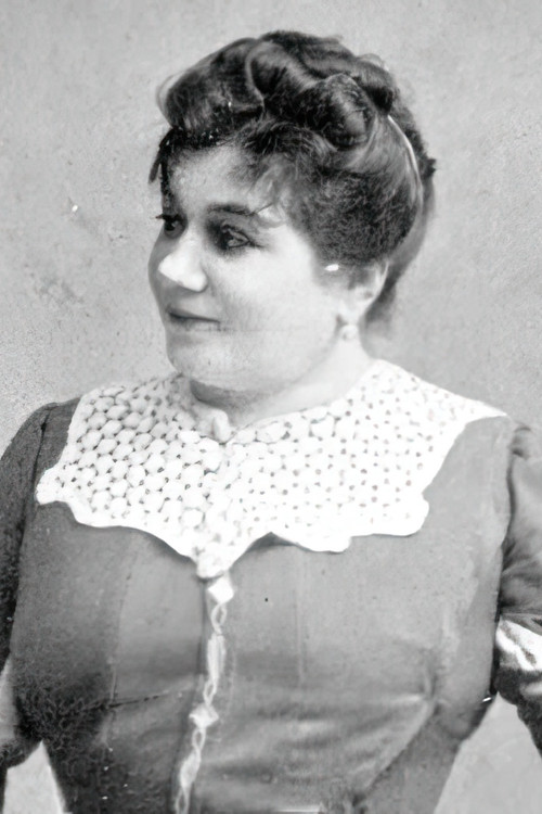 Delphine Renot profile