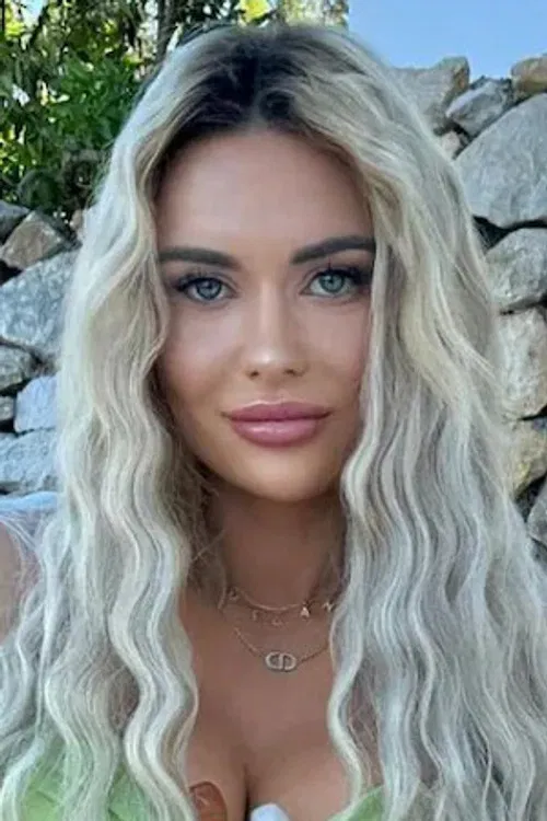 Megan Desaever profile