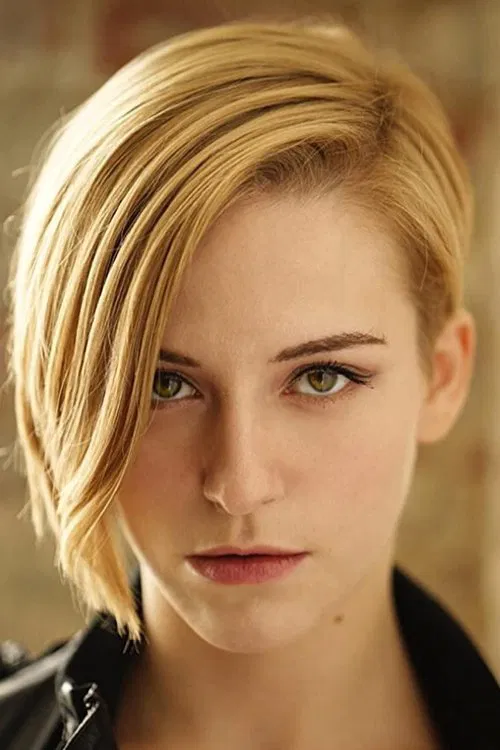 Celine du Tertre profile