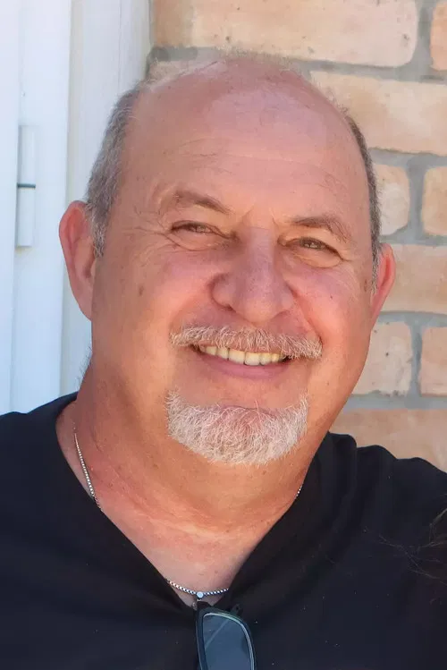 Linos Christodoulou profile