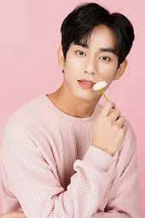 Zubom Phiphat Wichasu profile