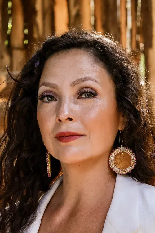 Santee Smith profile