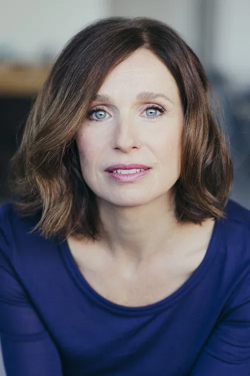 Lynda Johnson profile