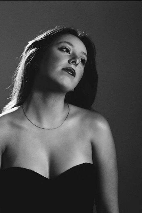 Maria Flor Grassi profile