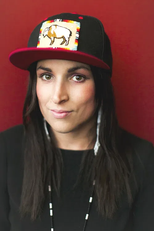 Amanda Strong profile