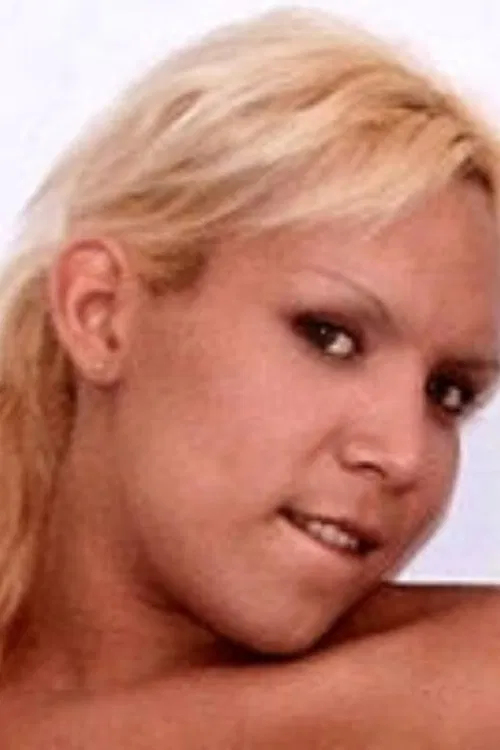 Carolina Paz profile