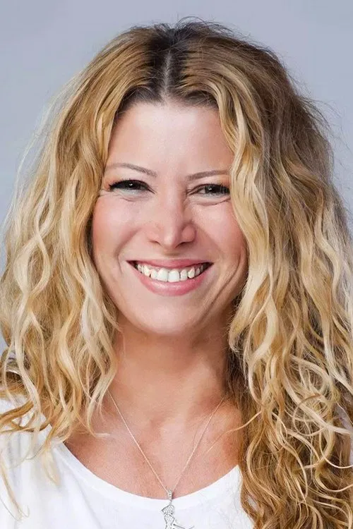 Ebru Karanfilci profile