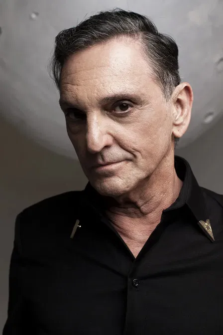 Paulo Miklos profile