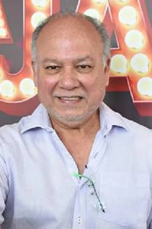 Moisés Suárez profile