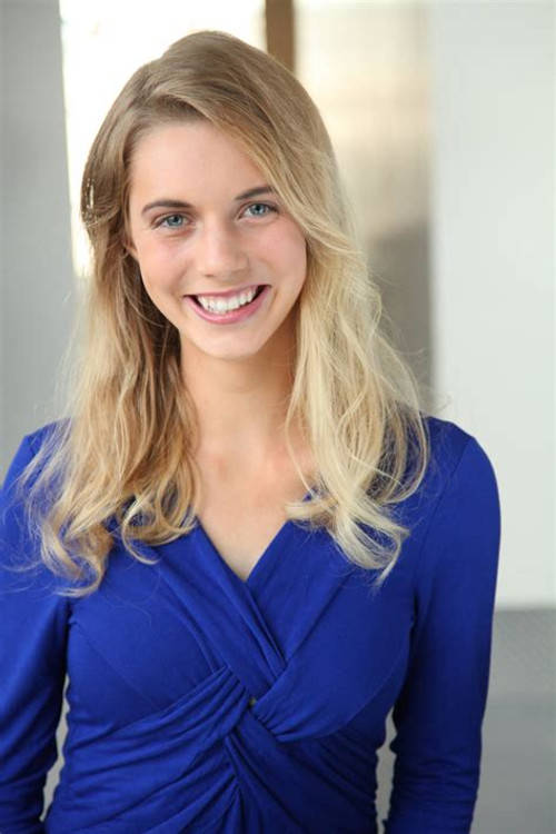 Alexis Noel Warren profile