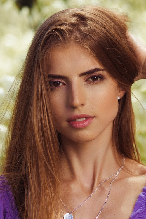 Emelie Crystal profile