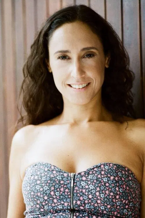 Veridiana Toledo profile