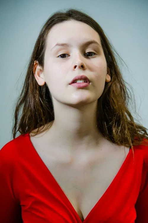 Claire Porro profile