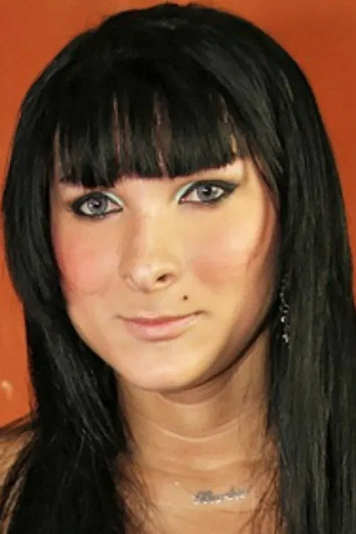 Luana Oliveira profile