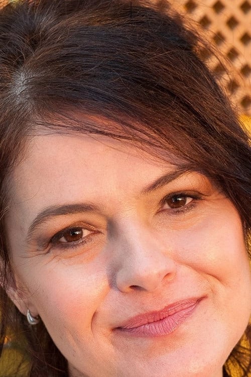 Áurea Baptista profile