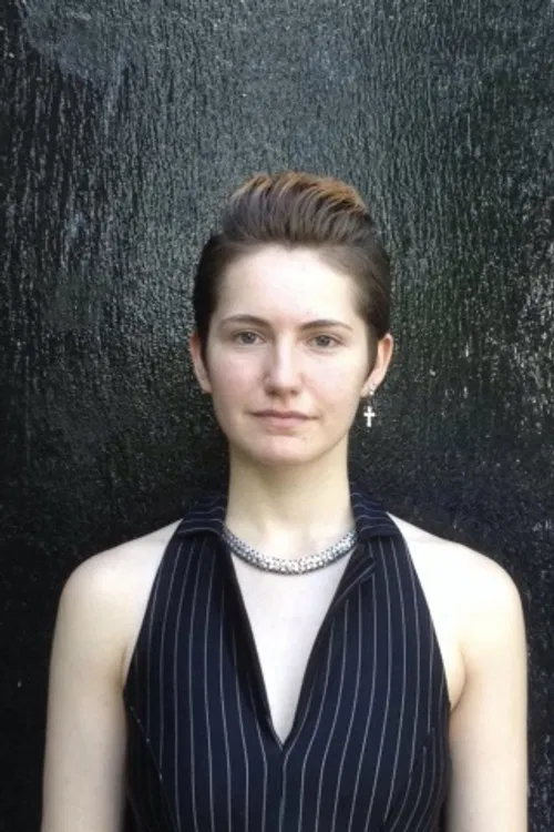 Laura MacDougall profile