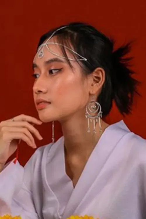 Angela Sunaryo profile