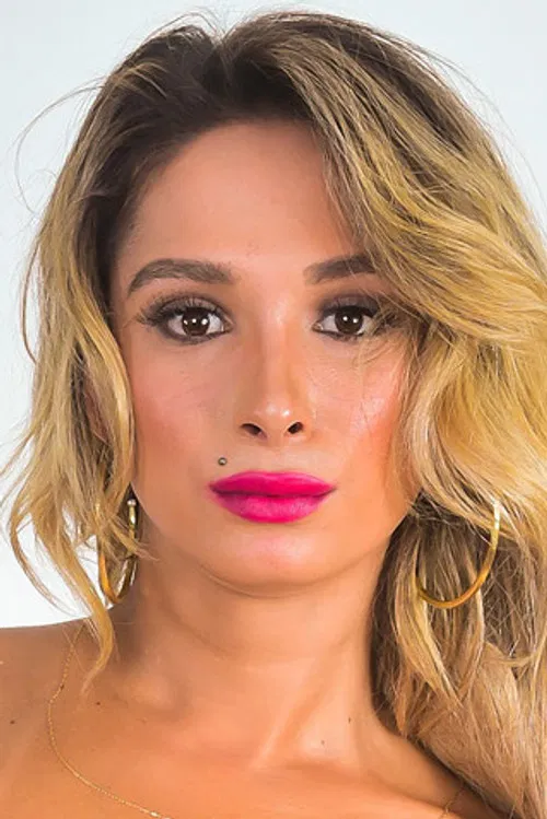 Bianca Hills profile