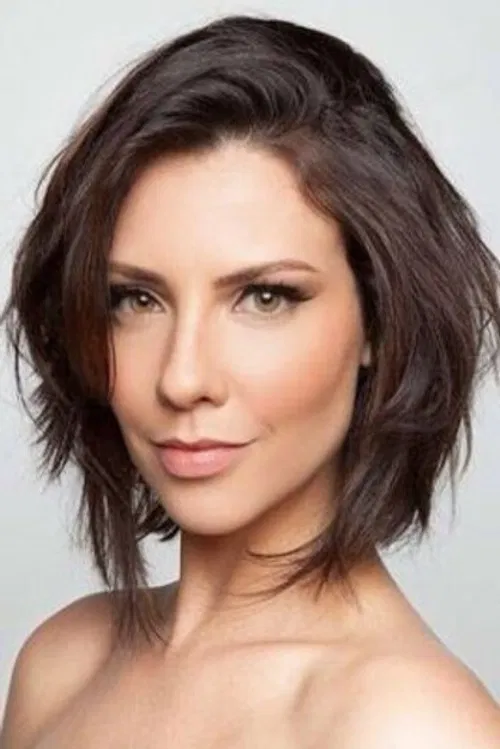 Camila Rodrigues profile