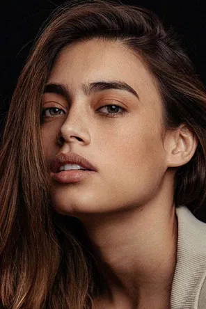 Laura Archbold profile