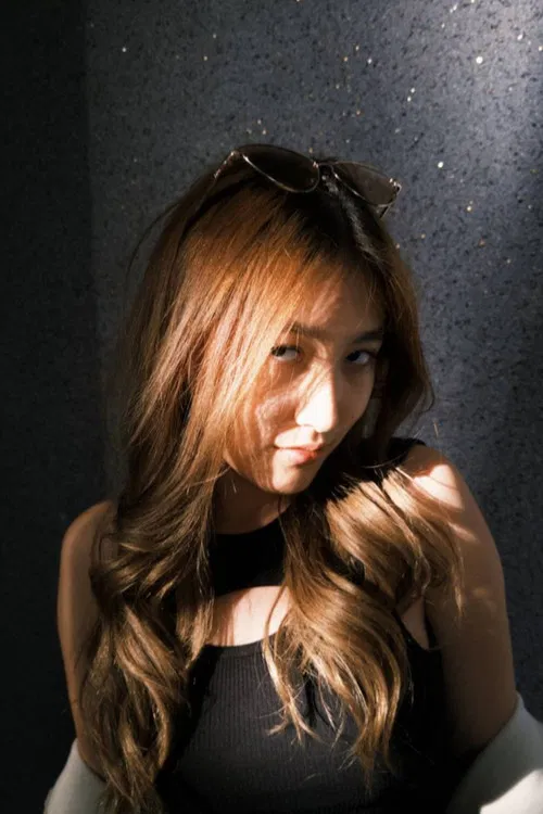 Altyn Adenova profile