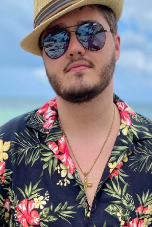 Connor Robertson profile