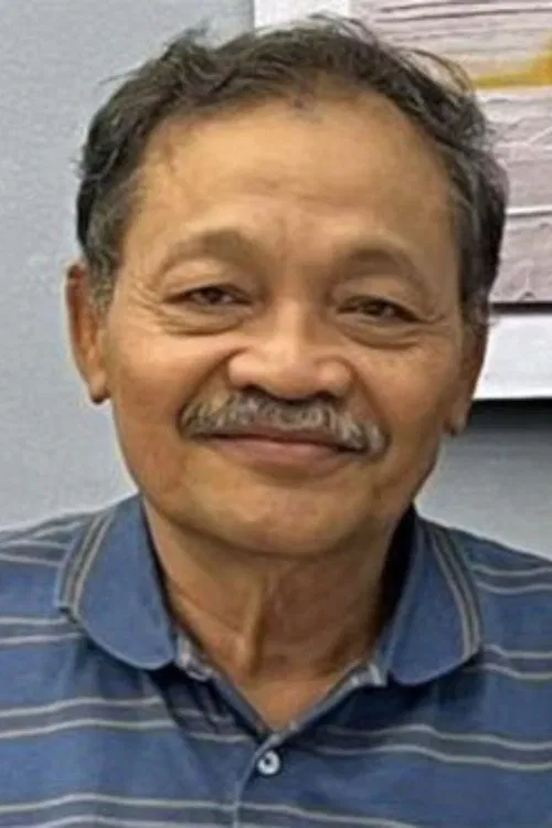 Eeng Saptahadi profile