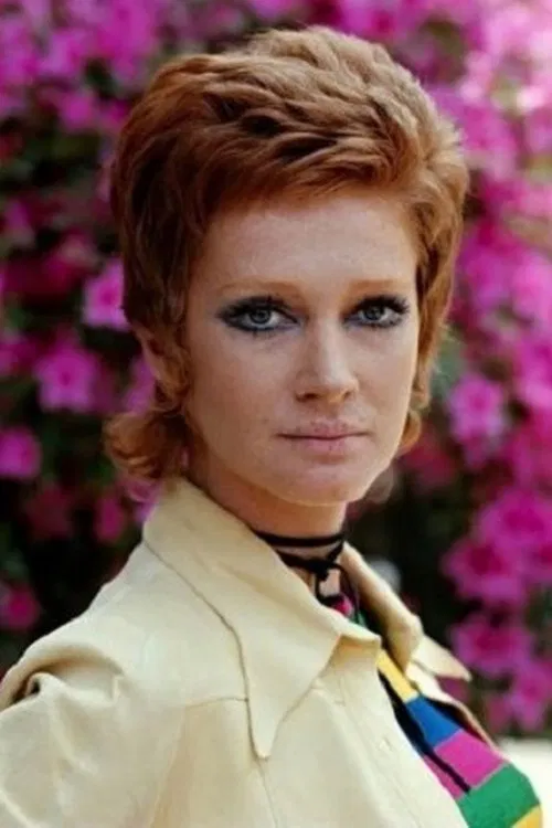 Carla Gravina profile