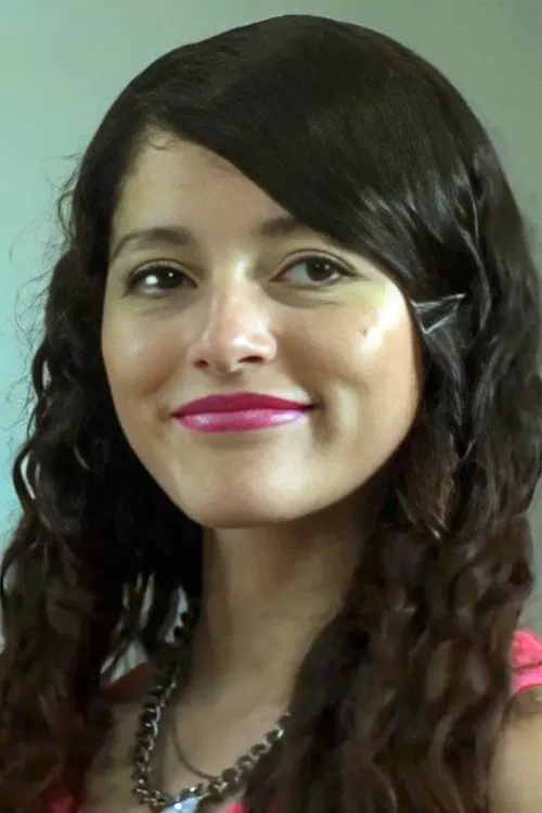 Adriana Saldívar profile