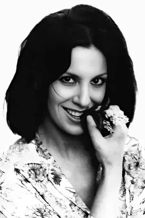 Terele Pávez profile