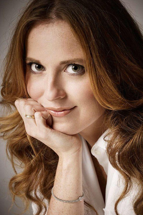 Daisy Donovan profile