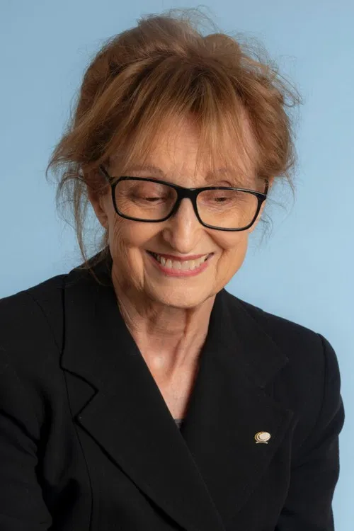 Mireille Dansereau profile
