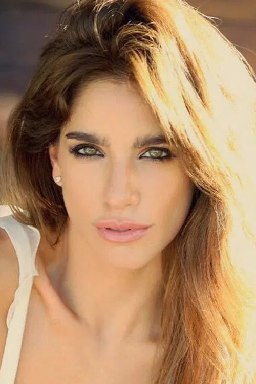 Gabriela Sari profile